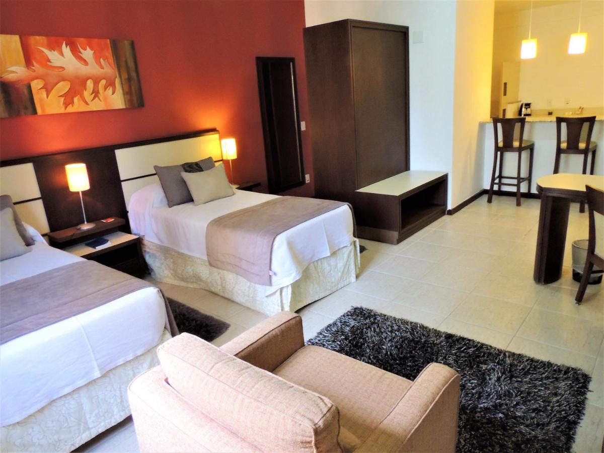 Mondrian Suite Hotel Sao Jose dos Campos Luaran gambar